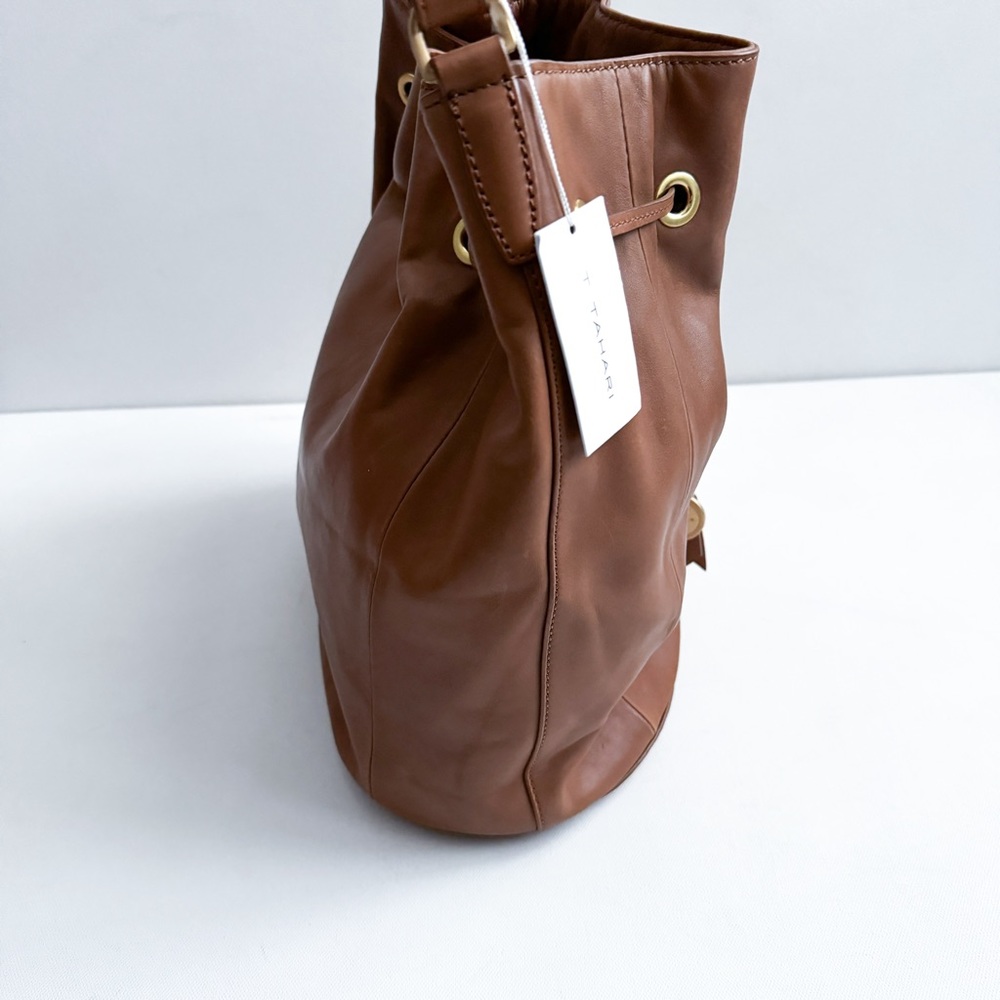 T Tahari Tan Leather Drawstring Hobo Bucket Bag With Dust Bag - Picture 8 of 10